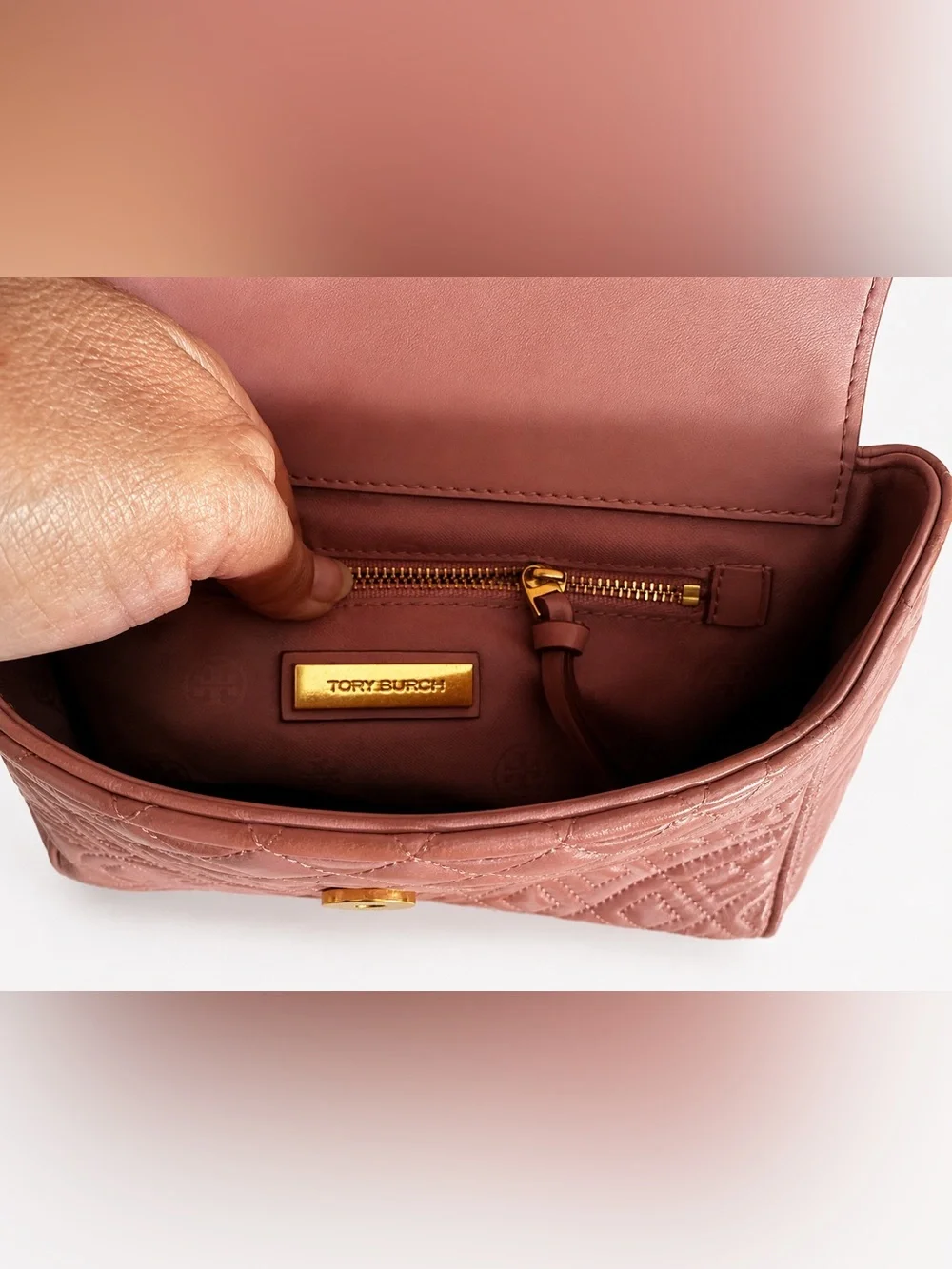 Tory Burch Pink Quilted Leather Fleming Chain Shoulder Bag - Picture 4 of 4